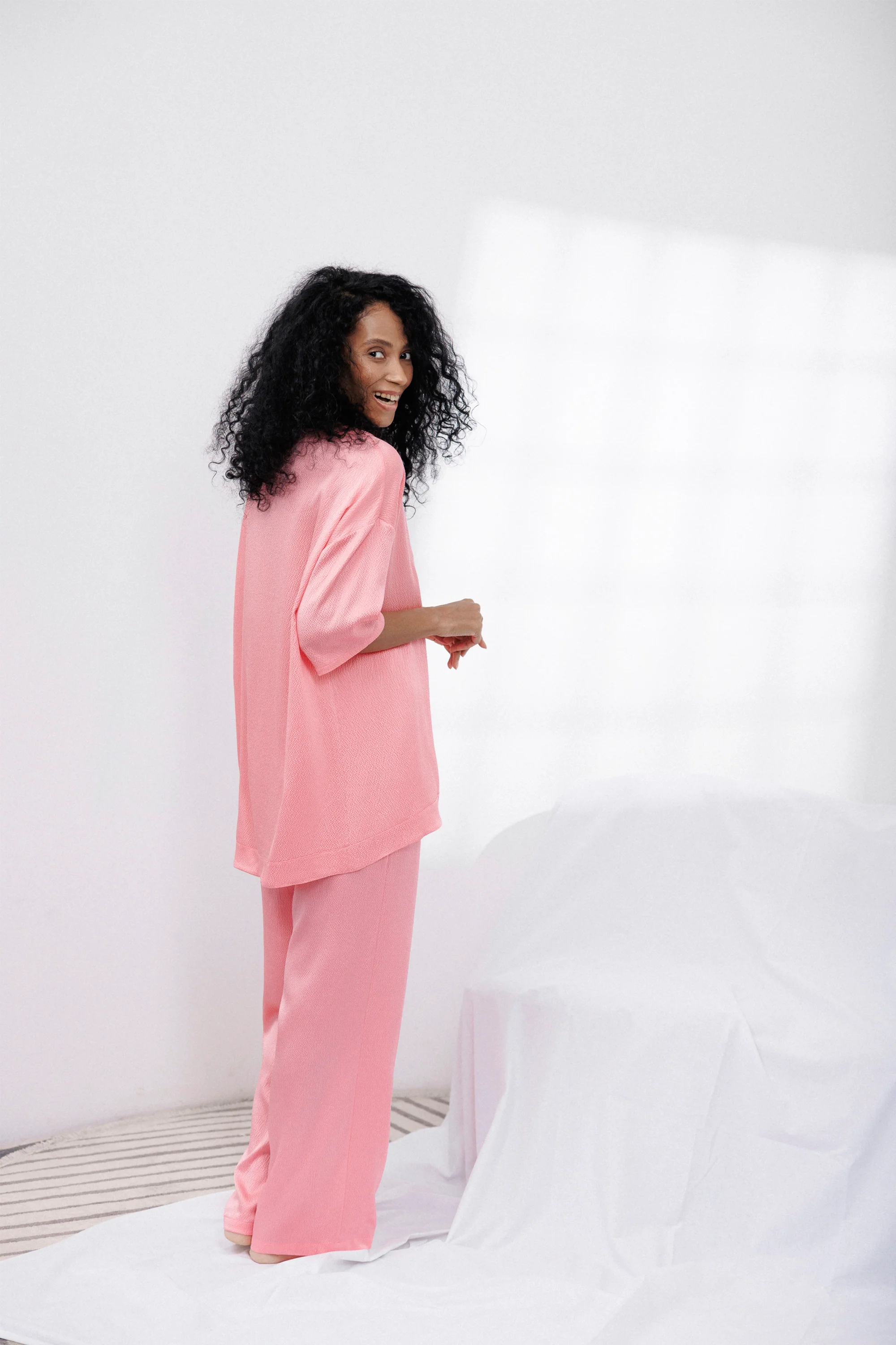 Bubble Silk Relaxed Pants in Pink