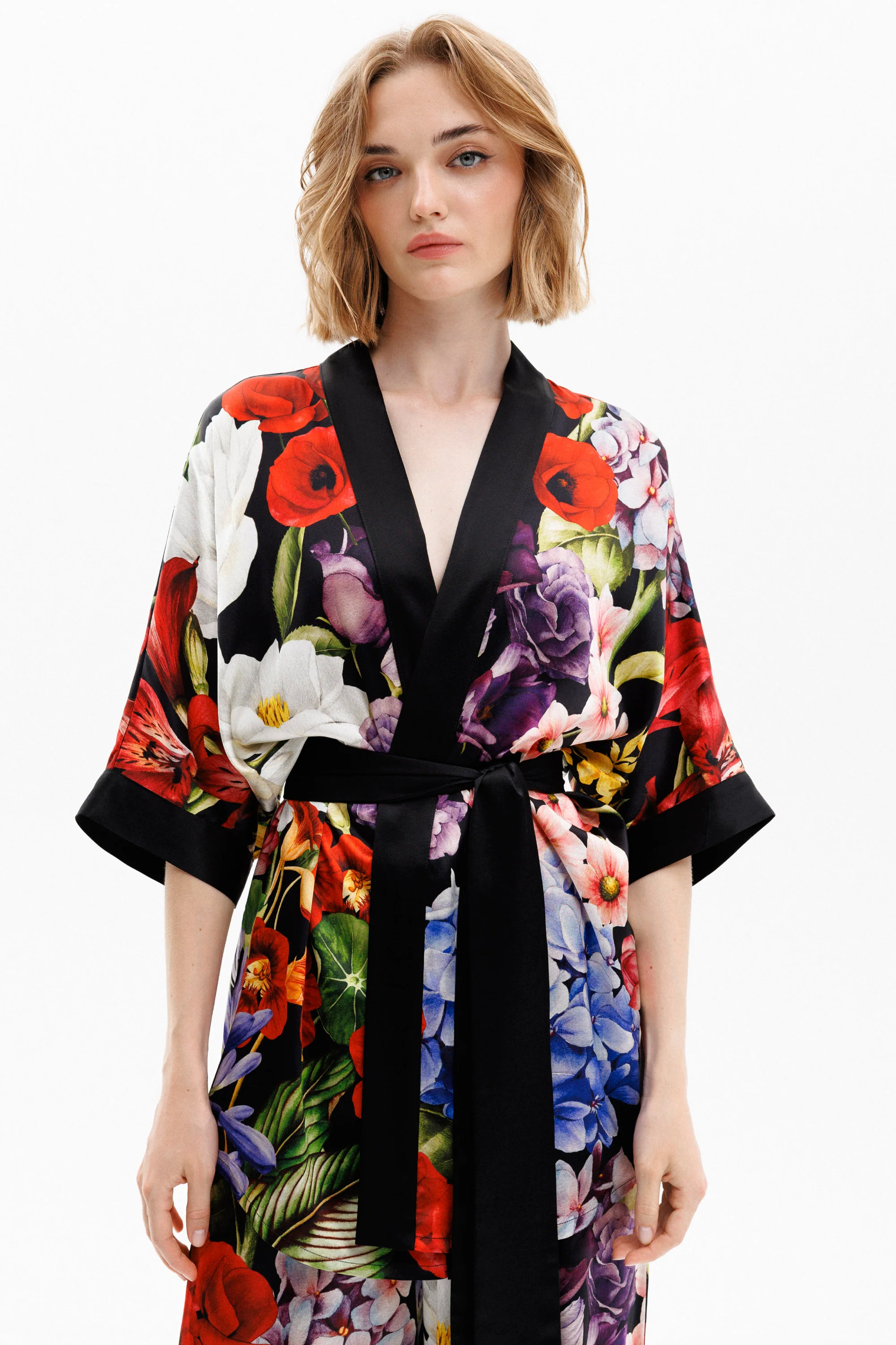 Wild Bloom Lounge Set in Black