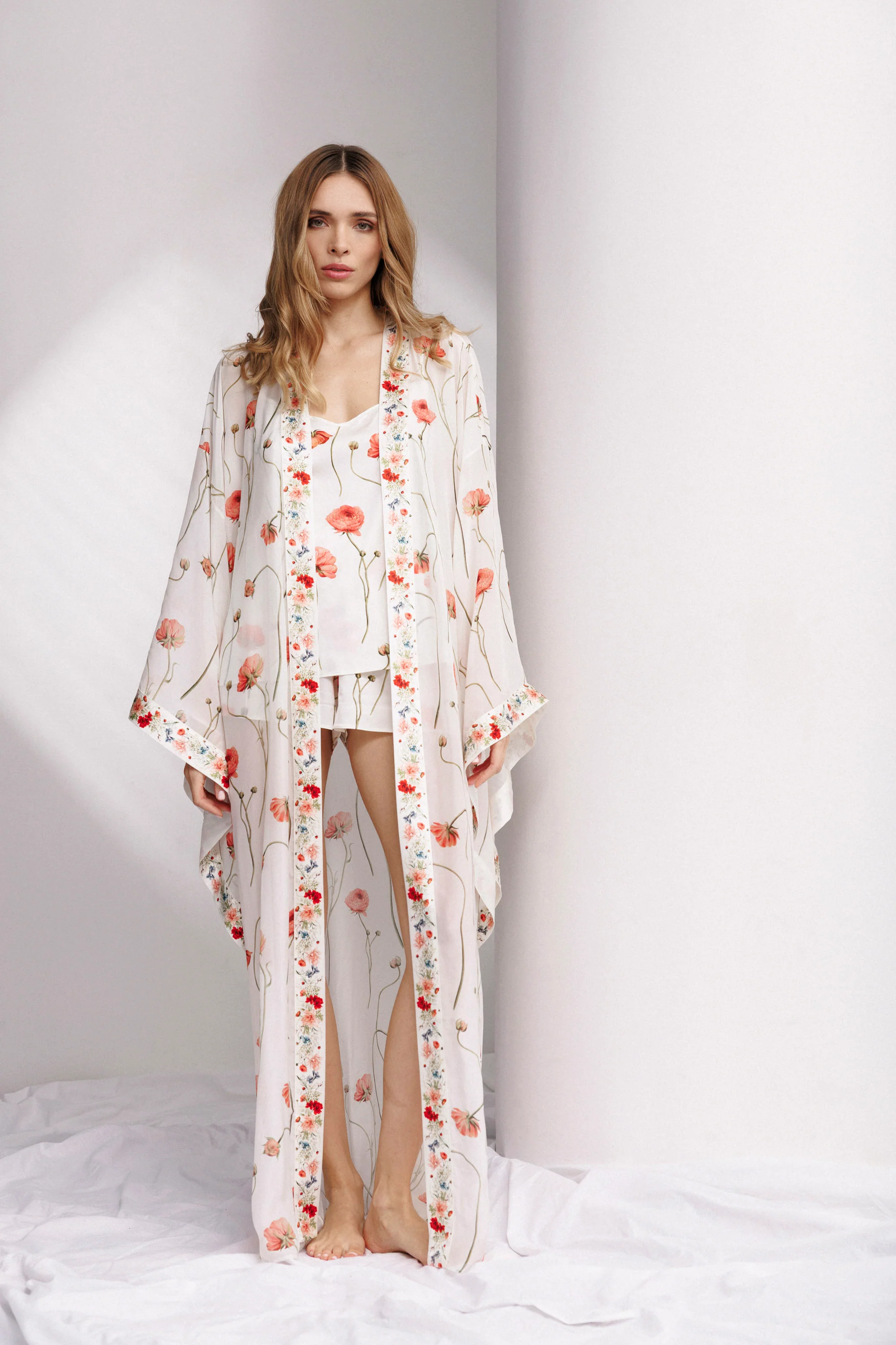 Fleur d'Été Rose Petal Silk Long Robe