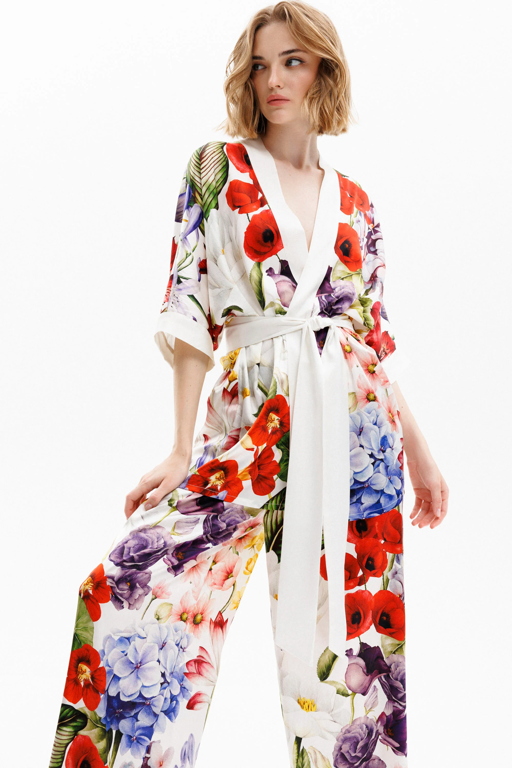 Wild Bloom Lounge Set in White