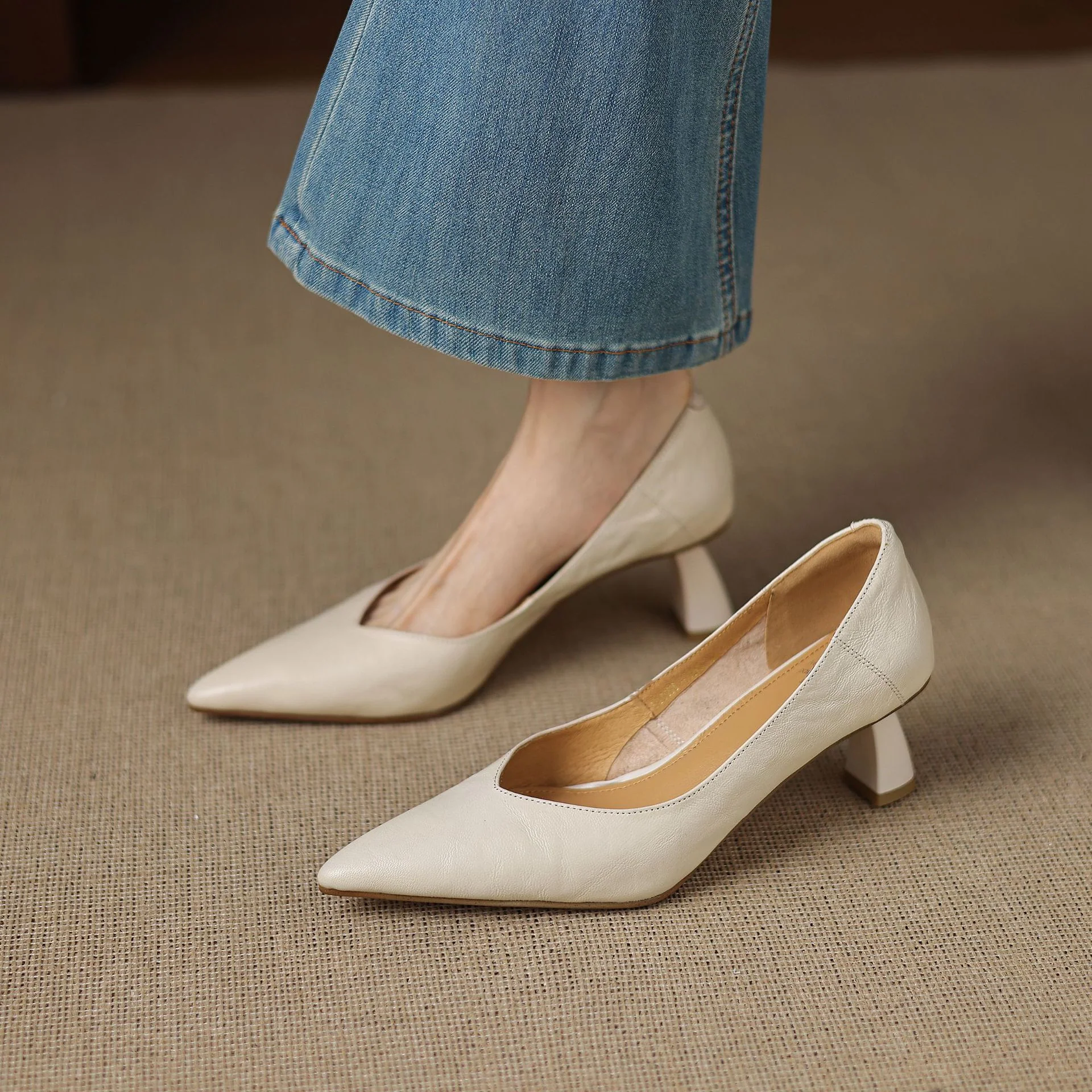 Veler Genuine Leather Heels