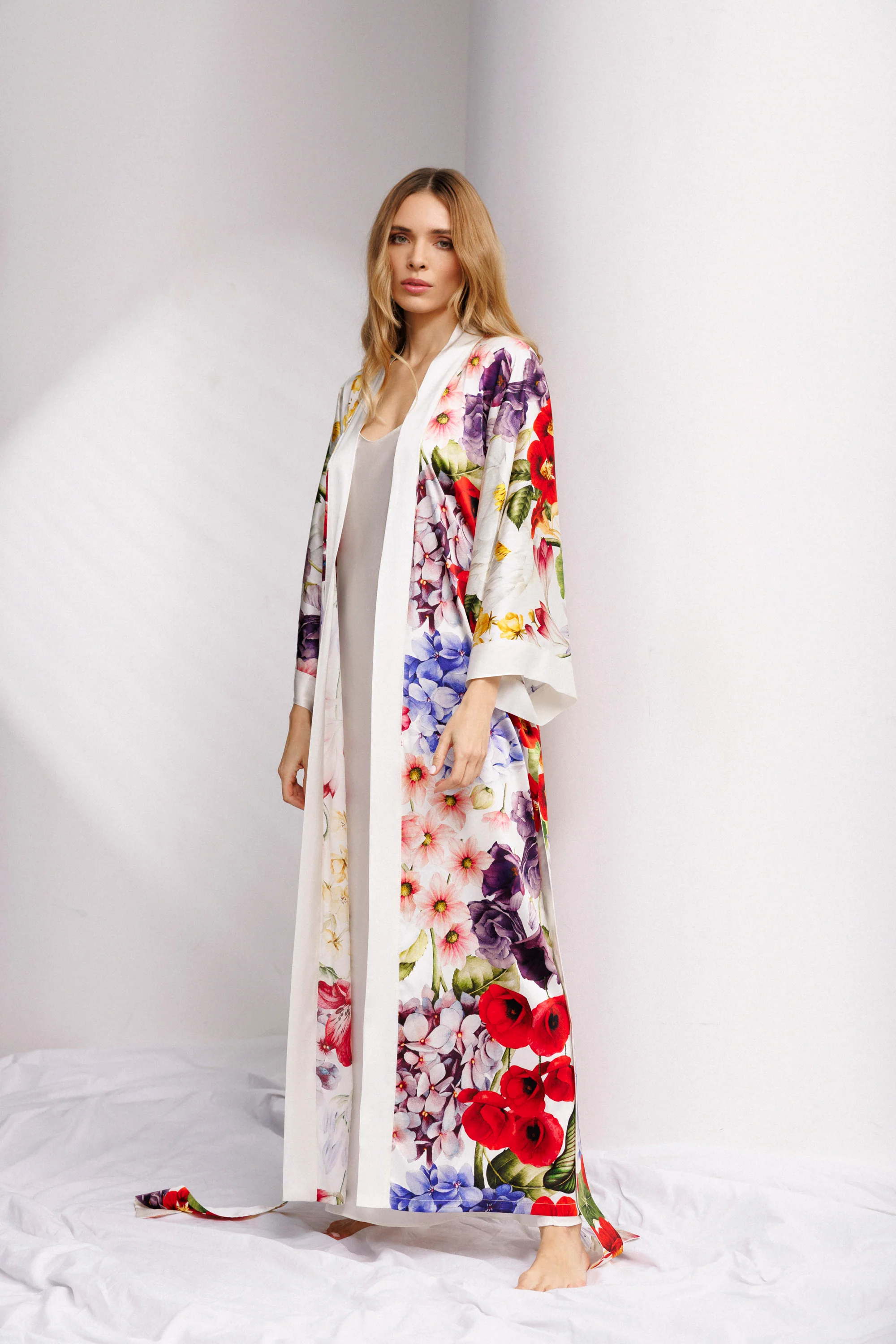Wild Bloom Long Robe in White